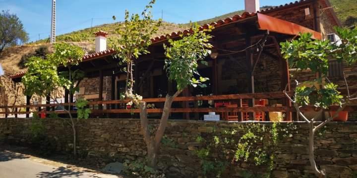 Ferradosa Guesthouse Vale de Figueira エクステリア 写真