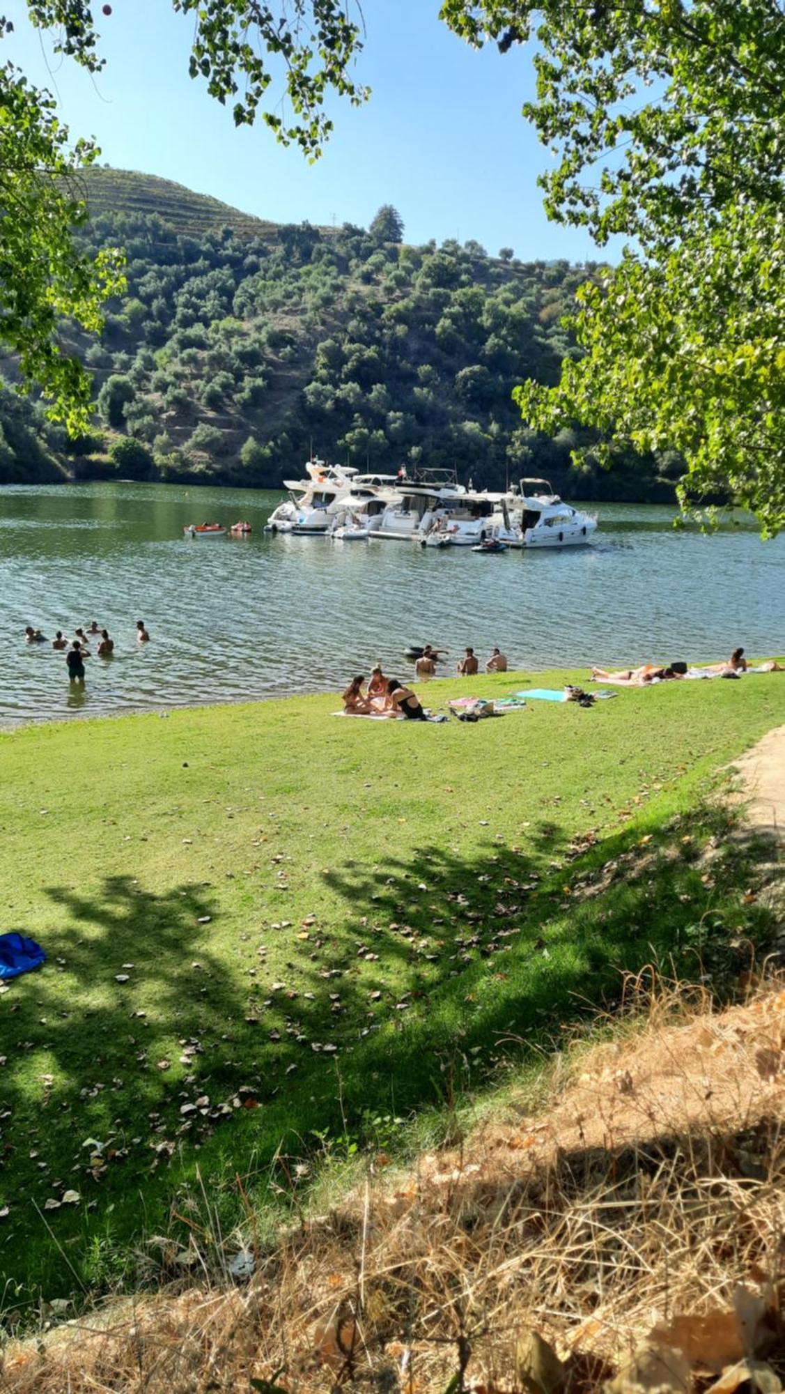 Ferradosa Guesthouse Vale de Figueira エクステリア 写真